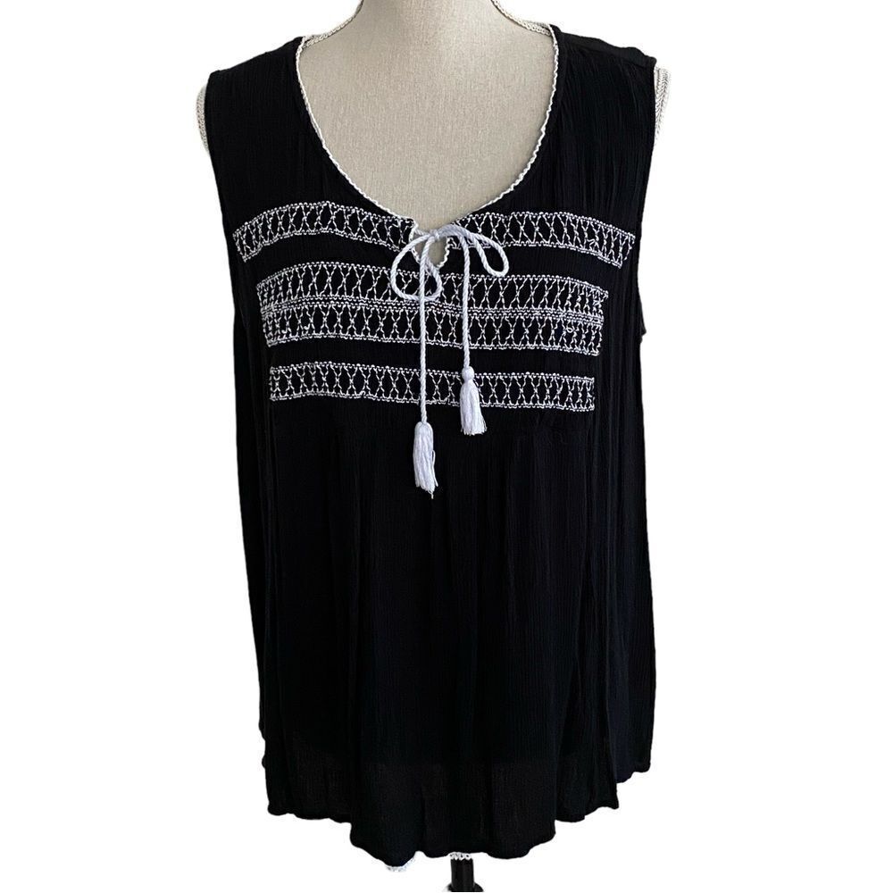 Women's New Directions Plus Size Black Sleeveless Embroidered Top Size 3X